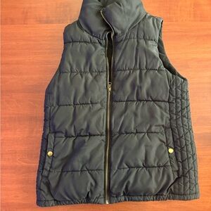 Old Navy Black Quilted Vest - small petite
